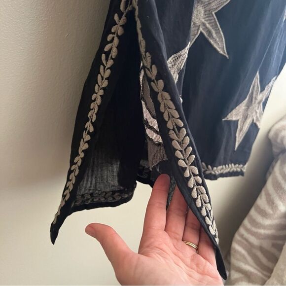 Embroidered Starfish Three-Quarter Sleeve Tunic /Swim coverup NWOT XL Black/Gray - Picture 13 of 13